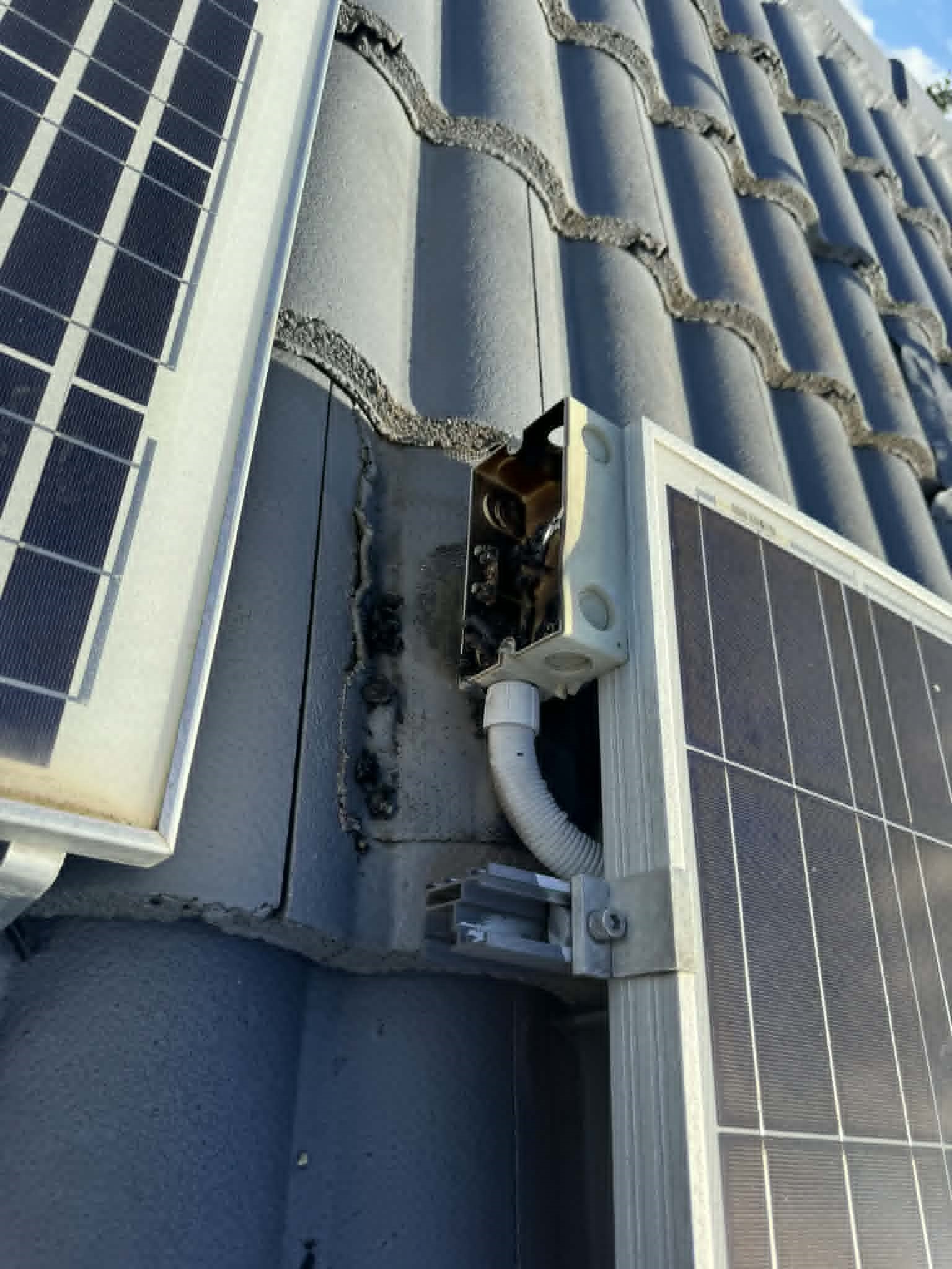Burnt Isolator Distant Burnt Isolator on Solar Panels